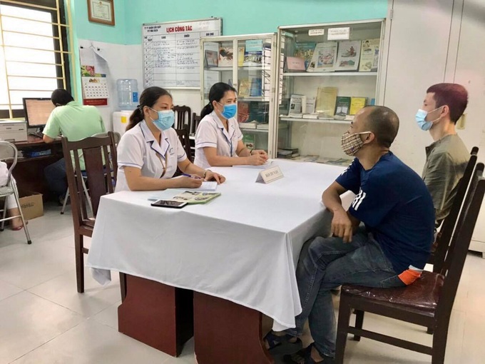 Hà Nội: Ra mắt “Điểm tư vấn, chăm sóc, hỗ trợ điều trị nghiện ma túy tại cộng đồng” - Ảnh 3. Hà Nội: Ra mắt “Điểm tư vấn, chăm sóc, hỗ trợ điều trị nghiện ma túy tại cộng đồng” - Ảnh 3.