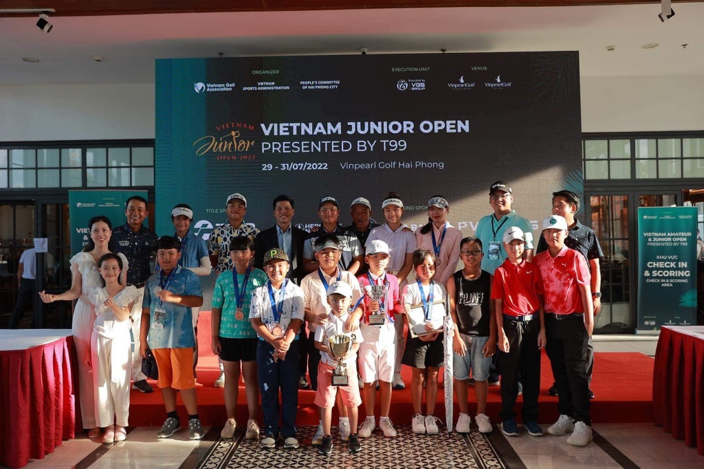 Golf lần đầu được sân khấu hóa tại Việt Nam - 1 Golf lần đầu được sân khấu hóa tại Việt Nam - 1