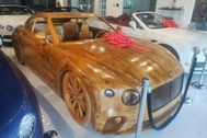 Chiếc Bentley tự chế bằng gỗ có giá đắt ngang xe thật