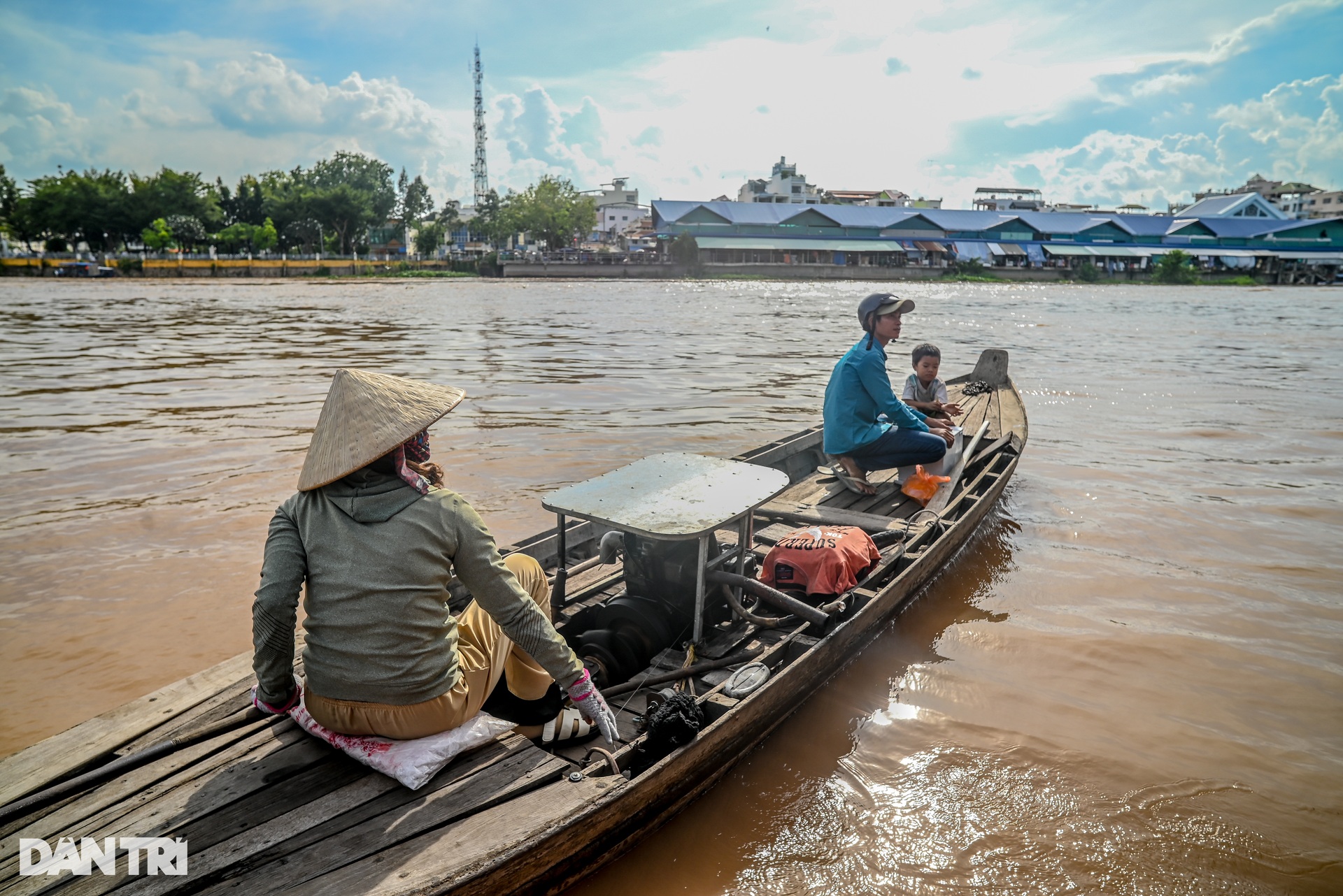 Làng bè sắc màu độc lạ ở miền Tây - 6