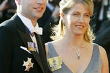 Hoàng gia Anh chào đón thành viên mới