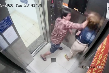 Một phụ nữ bị đánh “tả tơi” trong thang máy ở Sài Gòn