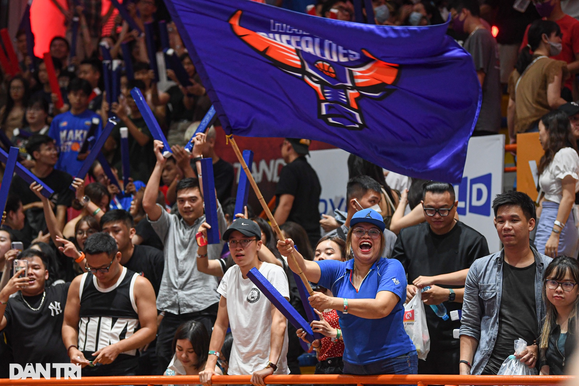 Những bóng hồng thổi bùng sức nóng trận derby Thủ đô - 15 Những bóng hồng thổi bùng sức nóng trận derby Thủ đô - 15