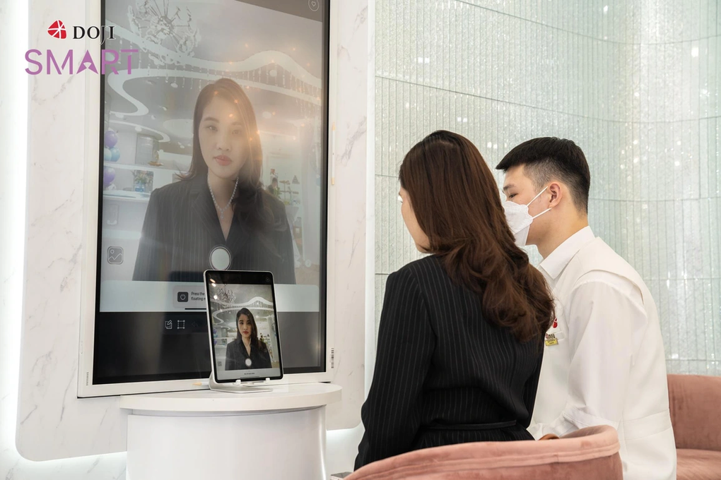 Xu hướng mua sắm trang sức bằng công nghệ số hóa - 2 Xu hướng mua sắm trang sức bằng công nghệ số hóa - 2