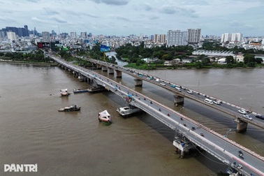 Cầu Bình Triệu 1 hoàn tất kích nâng tĩnh không hôm nay