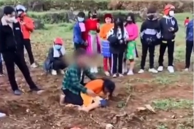 "Bắt vợ" - biến tướng phong tục hay tội ác?