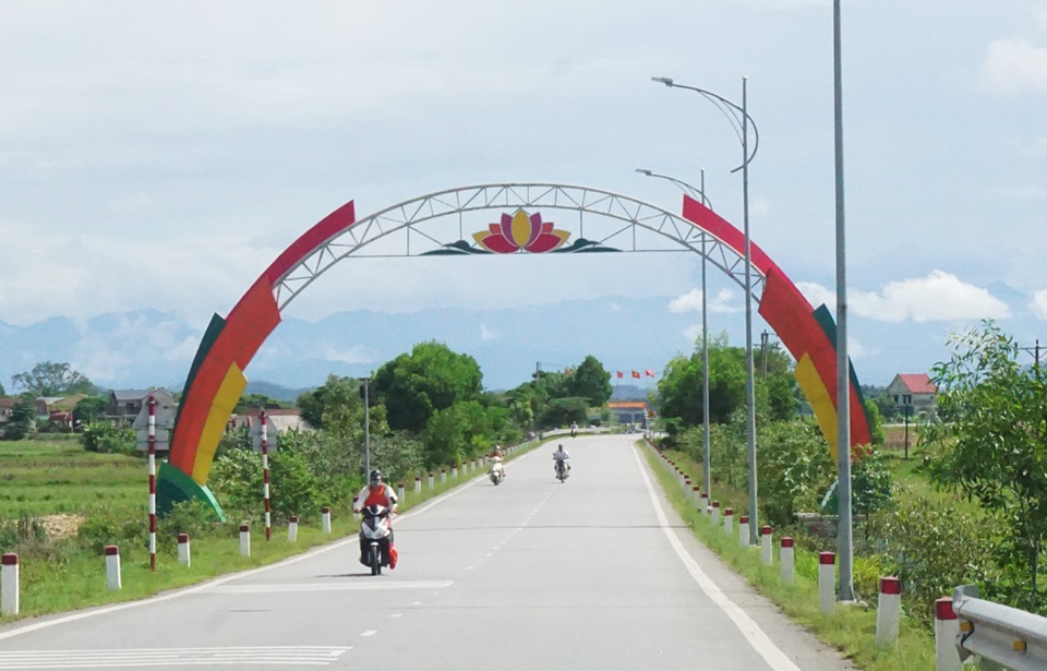 Bài 2: Thừa cấp phó, dôi dư cán bộ - 3 Bài 2: Thừa cấp phó, dôi dư cán bộ - 3