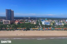 Di dời hơn 220 ki ốt, nhà nghỉ dưỡng trên bãi biển đẹp nhất miền Trung