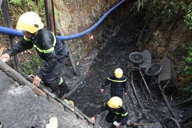 Sau vụ sập hầm, tỉnh Hòa Bình rà soát các mỏ than