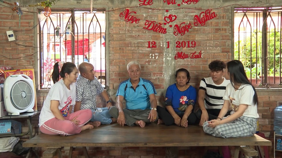 Hoài Linh hỗ trợ cả trăm triệu đồng giúp đàn em Quách Ngọc Tuyên mua nhà - 5 Hoài Linh hỗ trợ cả trăm triệu đồng giúp đàn em Quách Ngọc Tuyên mua nhà - 5