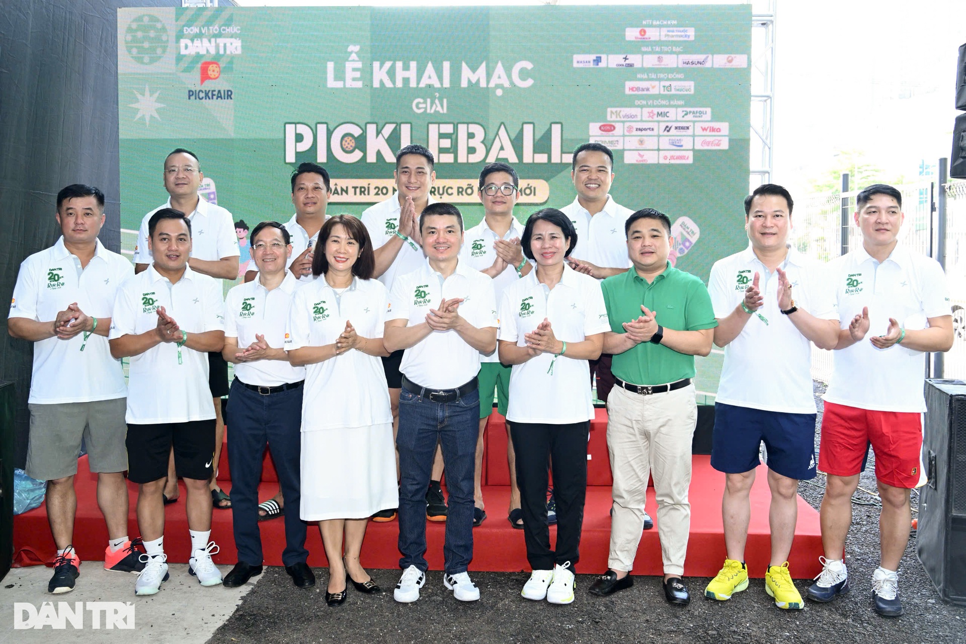 Khởi tranh sôi nổi Giải pickleball Dân trí 20 năm - Rực rỡ ngày mới - 11 Khởi tranh sôi nổi Giải pickleball Dân trí 20 năm - Rực rỡ ngày mới - 11