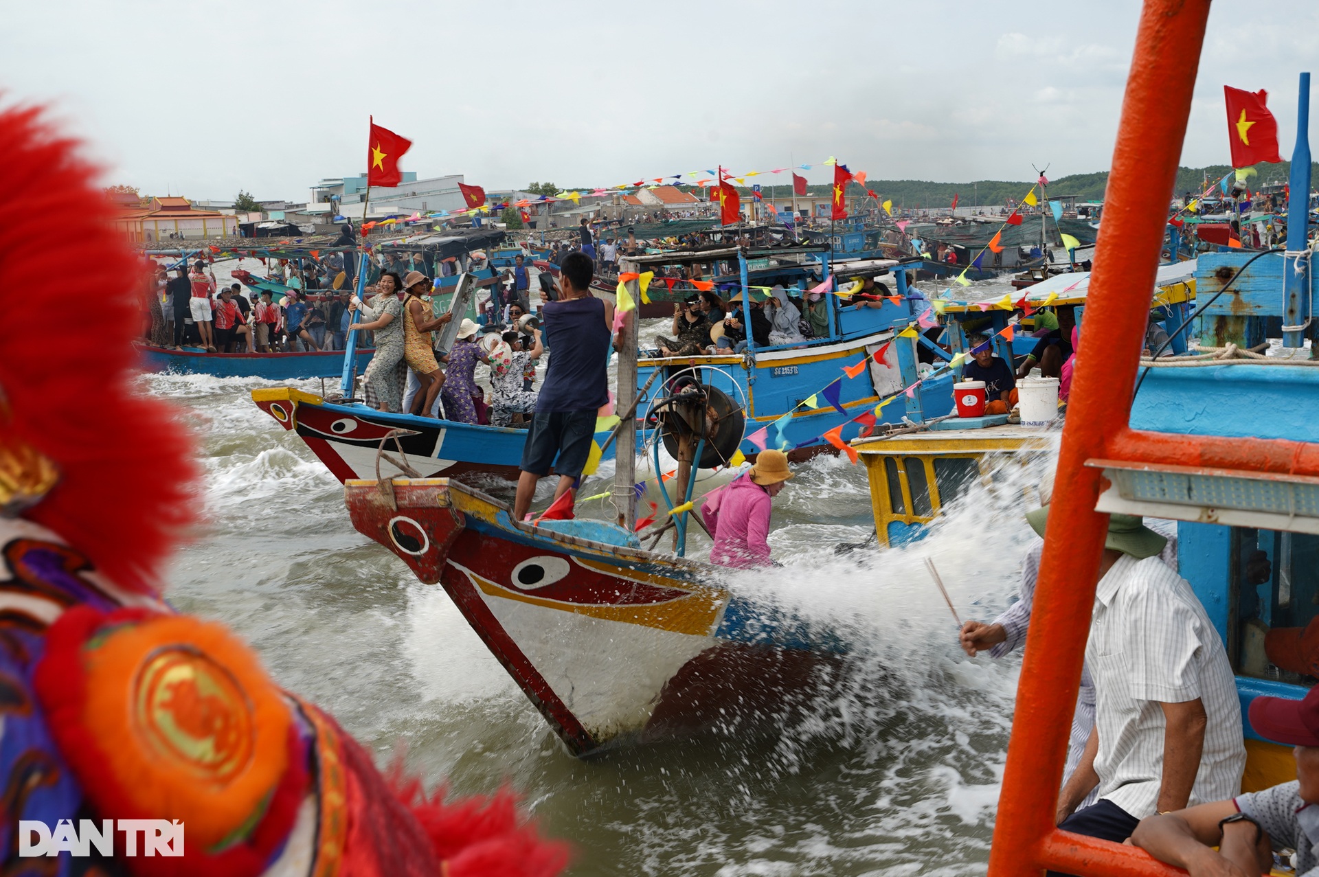 Xã đảo duy nhất của TPHCM nhộn nhịp Lễ hội Nghinh Bà Thủy Long - 4 Xã đảo duy nhất của TPHCM nhộn nhịp Lễ hội Nghinh Bà Thủy Long - 4