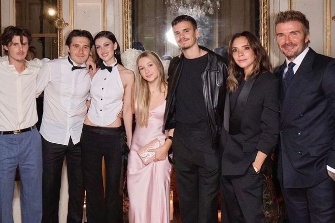 Nhà Beckham dằn mặt con dâu khi con trai cả khoe kỳ nghỉ xa hoa bên vợ - 10 Nhà Beckham dằn mặt con dâu khi con trai cả khoe kỳ nghỉ xa hoa bên vợ - 10