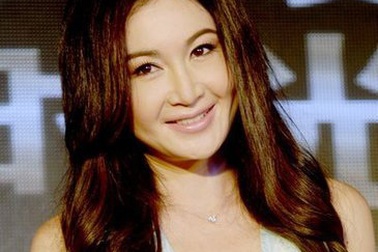 Mỹ nhân tuổi 45 Ôn Bích Hà đẹp như thiếu nữ