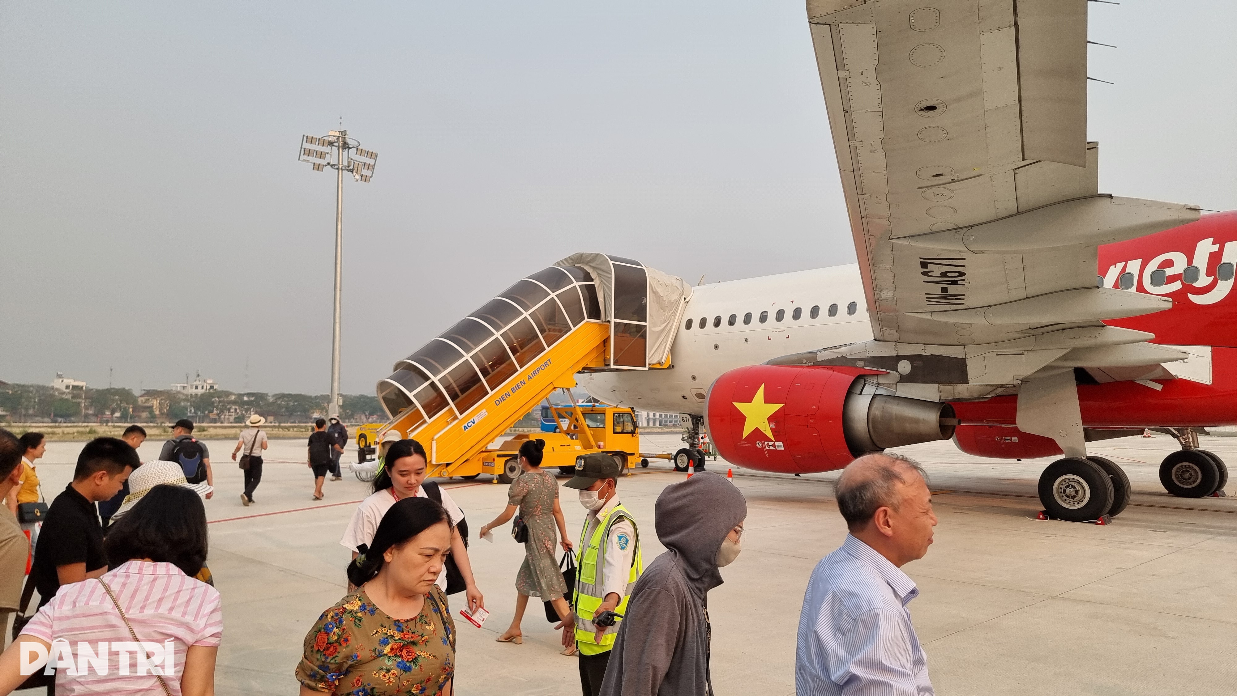 Rút ngắn thời gian quay đầu máy bay để phục vụ 30/4, 1/5 - 1 Rút ngắn thời gian quay đầu máy bay để phục vụ 30/4, 1/5 - 1