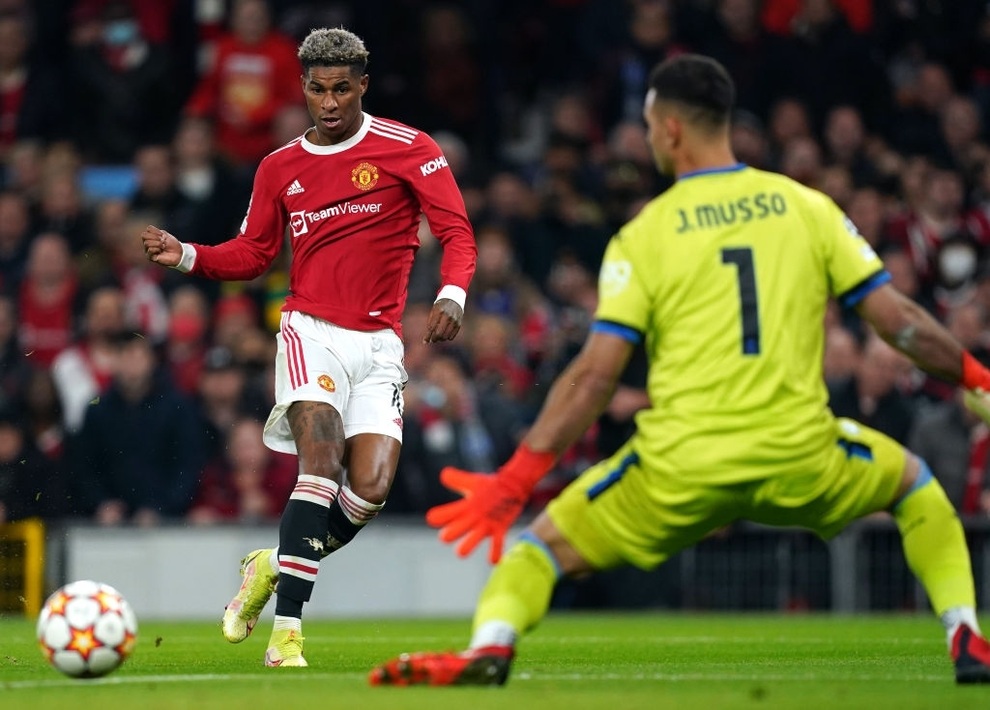 Ronaldo tỏa sáng, Man Utd ngược dòng ngoạn mục hạ Atalanta - 6 Ronaldo tỏa sáng, Man Utd ngược dòng ngoạn mục hạ Atalanta - 6