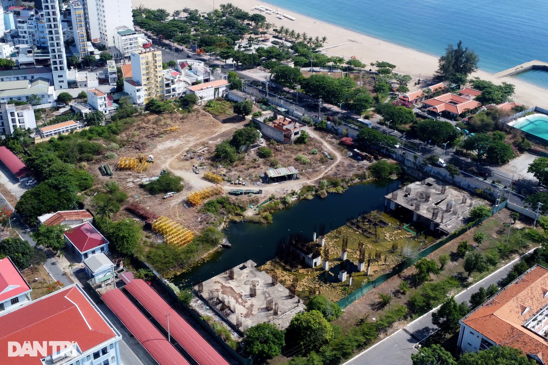 Cảnh hoang tàn ở khu đất vàng Nha Trang khiến 2 chủ tịch tỉnh vướng lao lý - 3 Cảnh hoang tàn ở khu đất vàng Nha Trang khiến 2 chủ tịch tỉnh vướng lao lý - 3