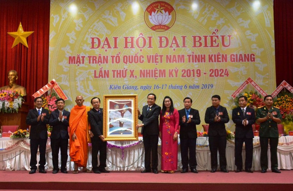 Tổng kết công tác Mặt trận Kiên Giang 2019 - 2 Tổng kết công tác Mặt trận Kiên Giang 2019 - 2