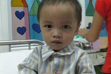 Bé Trần Trung Kiên đã được mổ tim thành công
