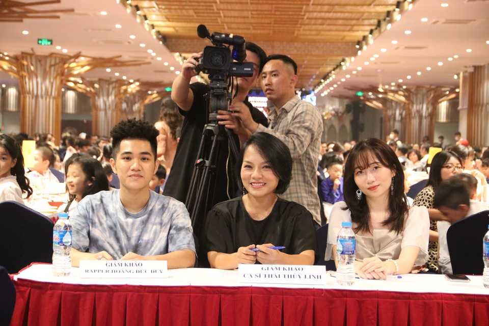 Ngôi trường vinh danh bác bảo vệ trong lễ kỷ niệm 10 năm ngày thành lập - 4 Ngôi trường vinh danh bác bảo vệ trong lễ kỷ niệm 10 năm ngày thành lập - 4