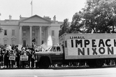 Vụ bê bối khiến Richard Nixon phải rời Nhà Trắng