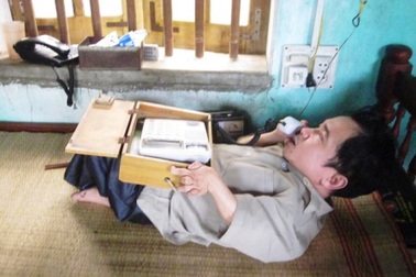 Nghị lực phi thường của người đàn ông cao... 60cm