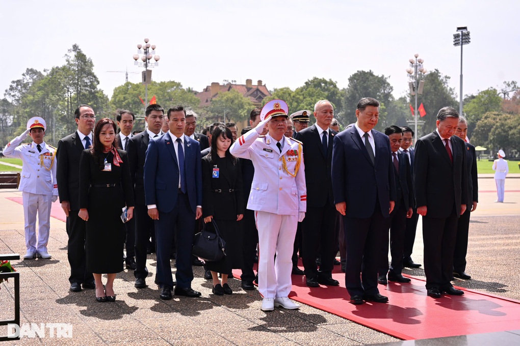 Tổng Bí thư, Chủ tịch Trung Quốc vào Lăng viếng Chủ tịch Hồ Chí Minh - 3