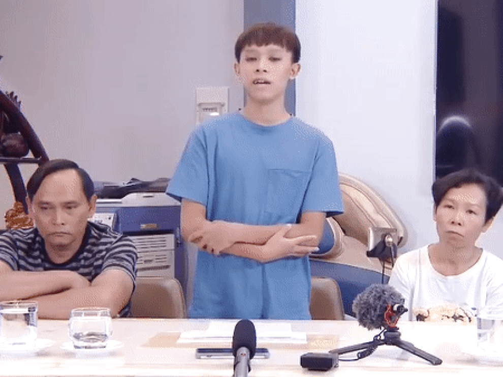 Toàn cảnh ồn ào khiến dư luận dậy sóng của Phi Nhung, Đức Hải - 2 Toàn cảnh ồn ào khiến dư luận dậy sóng của Phi Nhung, Đức Hải - 2