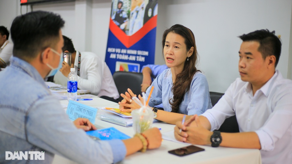 Kỹ sư công nghệ được tuyển dụng với mức lương 25 triệu đồng/tháng - 3 Kỹ sư công nghệ được tuyển dụng với mức lương 25 triệu đồng/tháng - 3