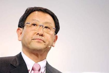 Toyota chính thức trở lại thời “gia đình trị”