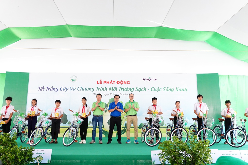 Syngenta thu gom vỏ bao gói thuốc bảo vệ thực vật đổi cây xanh cho môi trường - 3 Syngenta thu gom vỏ bao gói thuốc bảo vệ thực vật đổi cây xanh cho môi trường - 3