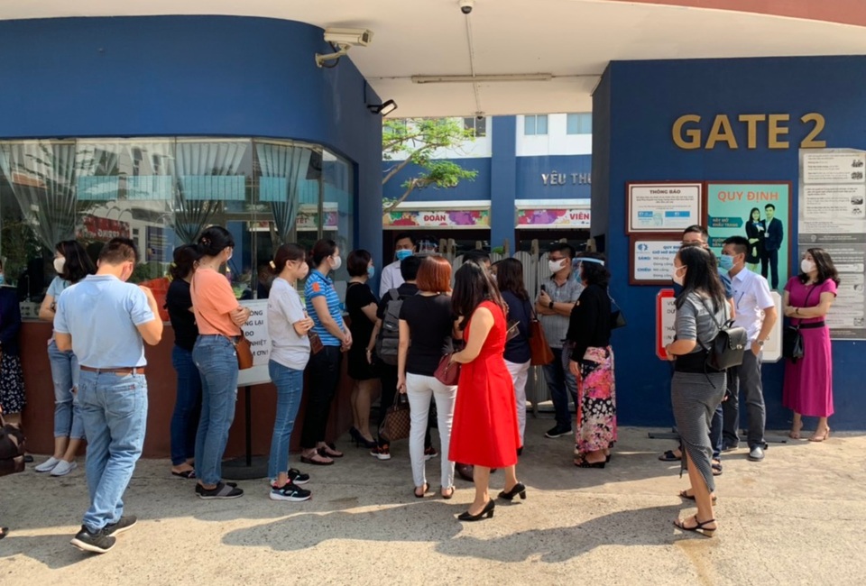 Covid-19: Phụ huynh phản ứng, trường hoàn 100% học phí trong thời gian nghỉ - 2 Covid-19: Phụ huynh phản ứng, trường hoàn 100% học phí trong thời gian nghỉ - 2