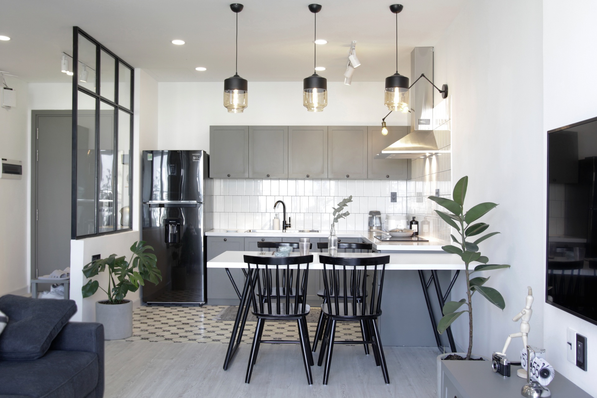 Ngắm căn hộ 69 m2 của chàng độc thân, bất ngờ với cách bài trí nội thất - 1 Ngắm căn hộ 69 m2 của chàng độc thân, bất ngờ với cách bài trí nội thất - 1