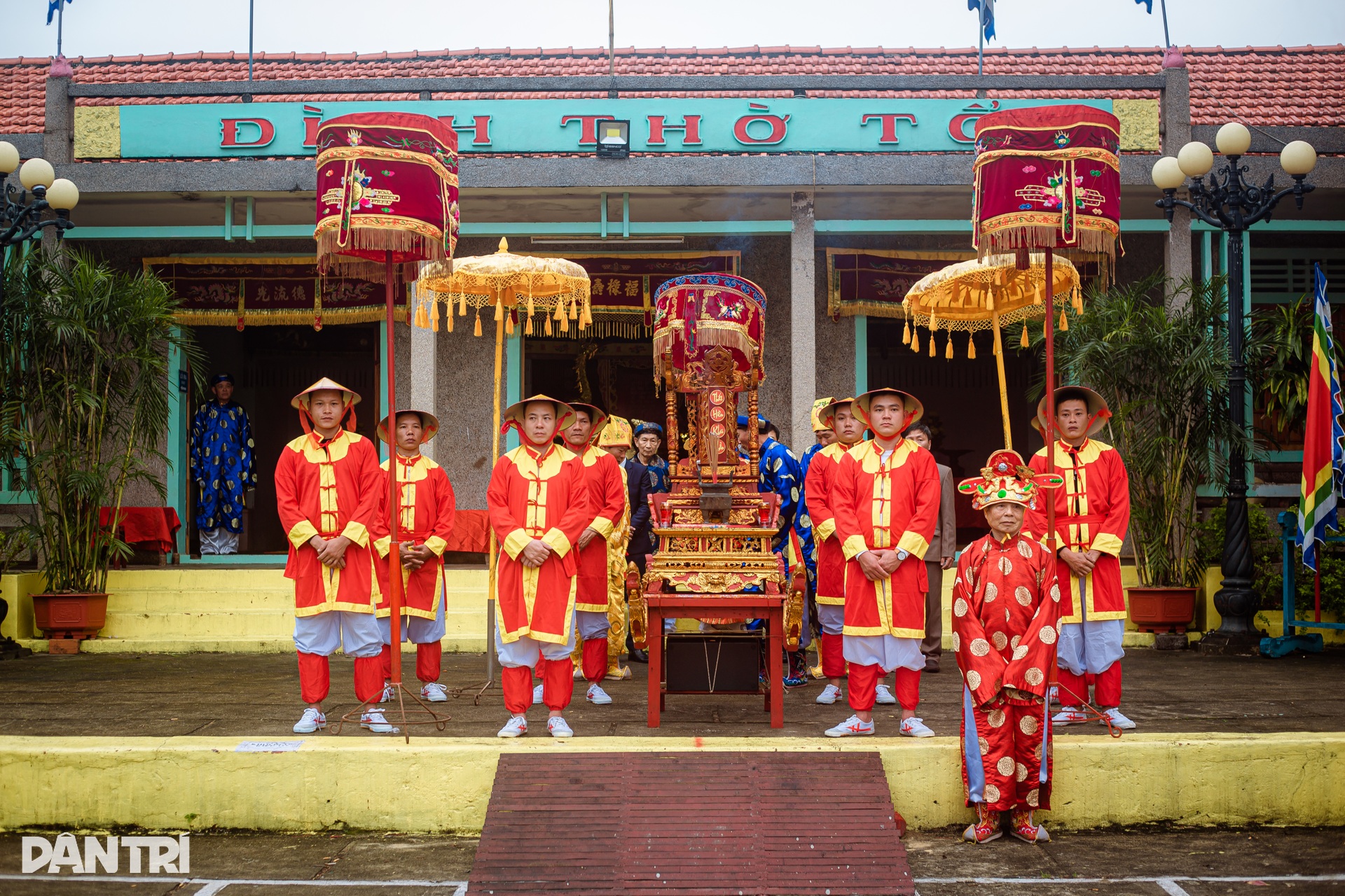 Trải nghiệm lễ hội cầu ngư đầy màu sắc tại làng biển có lịch sử gần 400 năm - 2 Trải nghiệm lễ hội cầu ngư đầy màu sắc tại làng biển có lịch sử gần 400 năm - 2