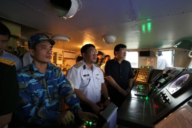 Tình quân dân, tinh thần đồng đội tiếp tục thắp sáng