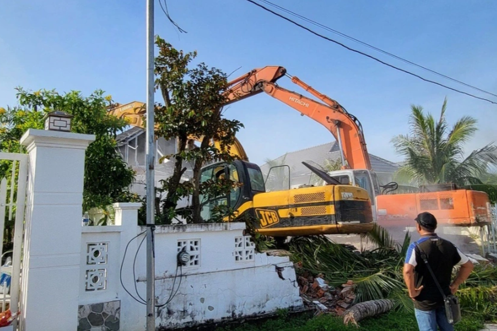 Chủ biệt thự bị cưỡng chế kiện Chủ tịch TP Phú Quốc - 1 Chủ biệt thự bị cưỡng chế kiện Chủ tịch TP Phú Quốc - 1