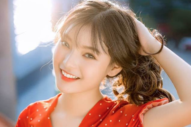 Á khôi Tài sắc Việt Nam 2018: “Dùng mạng xã hội hữu ích chứ đừng nghiện”