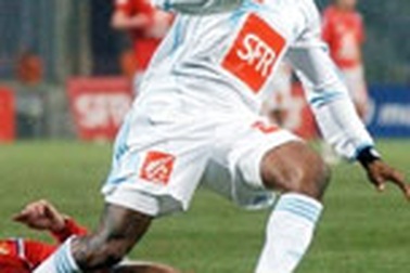 Sự trở lại của Cisse “đen đủi”!