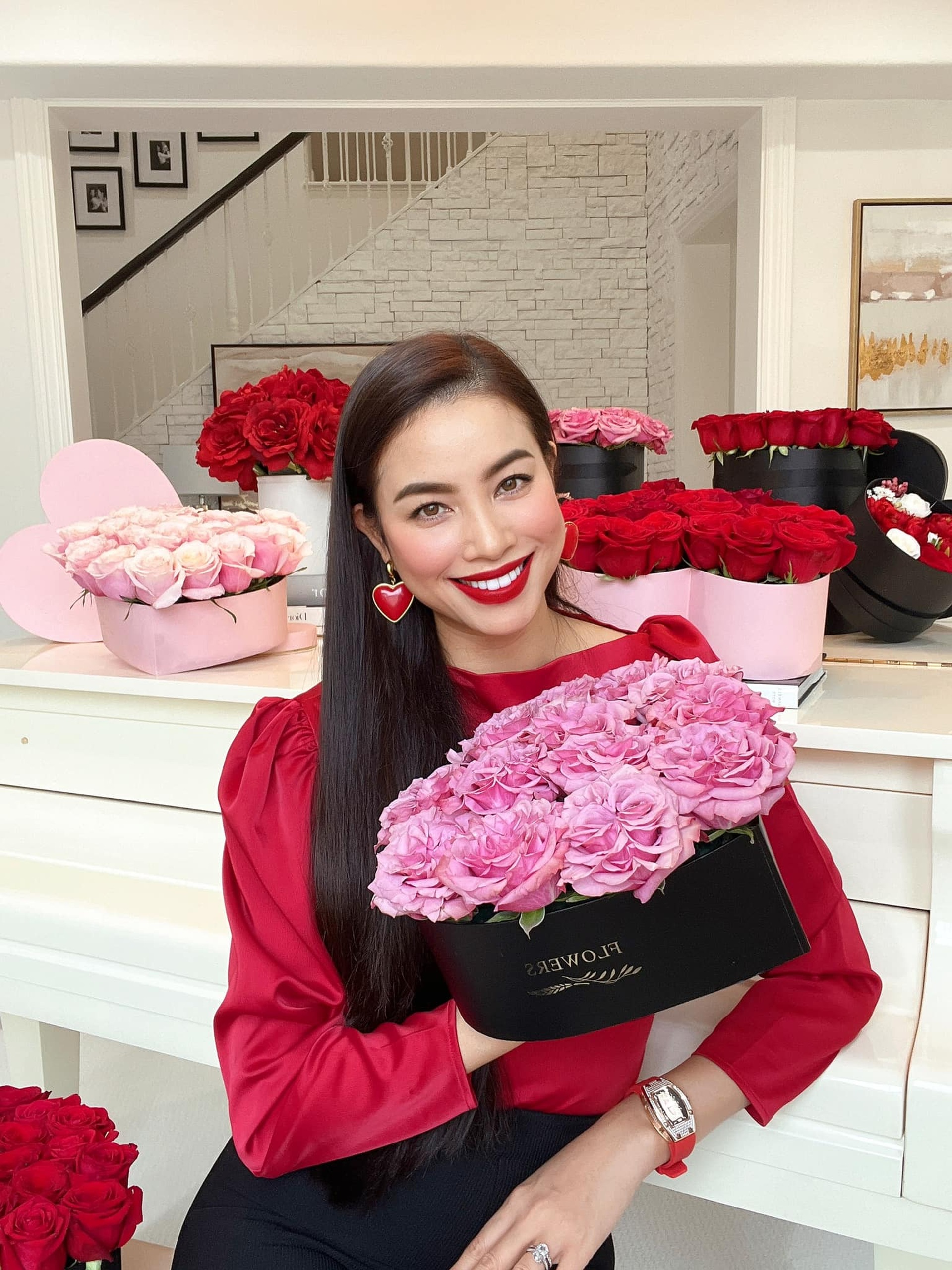 Cuộc sống xa hoa của Hoa hậu Phạm Hương tại Mỹ sau 10 năm đăng quang - 18