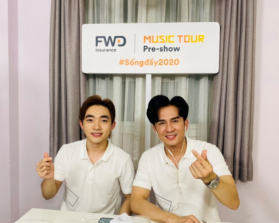 Hát live tại FWD Music Tour Pre-show, Đan Trường chứng minh chất giọng đẳng cấp - 1 Hát live tại FWD Music Tour Pre-show, Đan Trường chứng minh chất giọng đẳng cấp - 1