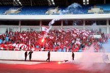 CĐV Hải Phòng bị cấm cổ vũ sân khách: Án phạt như trò hề