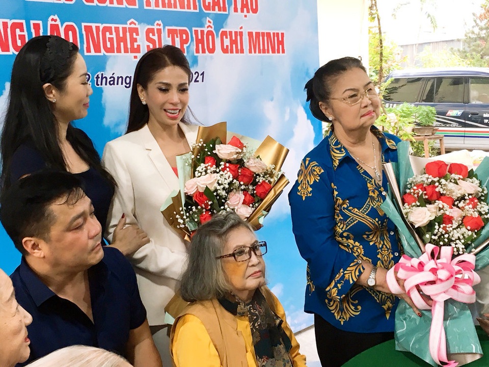 Tình yêu 50 năm lãng mạn hơn phim của ba mẹ diễn viên Lý Hùng - 1 Tình yêu 50 năm lãng mạn hơn phim của ba mẹ diễn viên Lý Hùng - 1