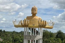 Xây khu du lịch mô phỏng cầu Vàng, Vạn Lý Trường Thành… trái phép