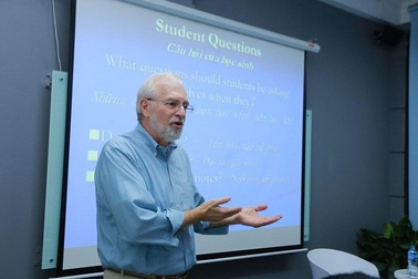 Tiến sĩ giáo dục ĐH Mỹ: “Học cách học là kĩ năng quan trọng nhất trong cuộc đời”