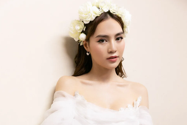 Ninh Dương Lan Ngọc: “Khi nào đám cưới tôi mới chia sẻ chuyện tình cảm”