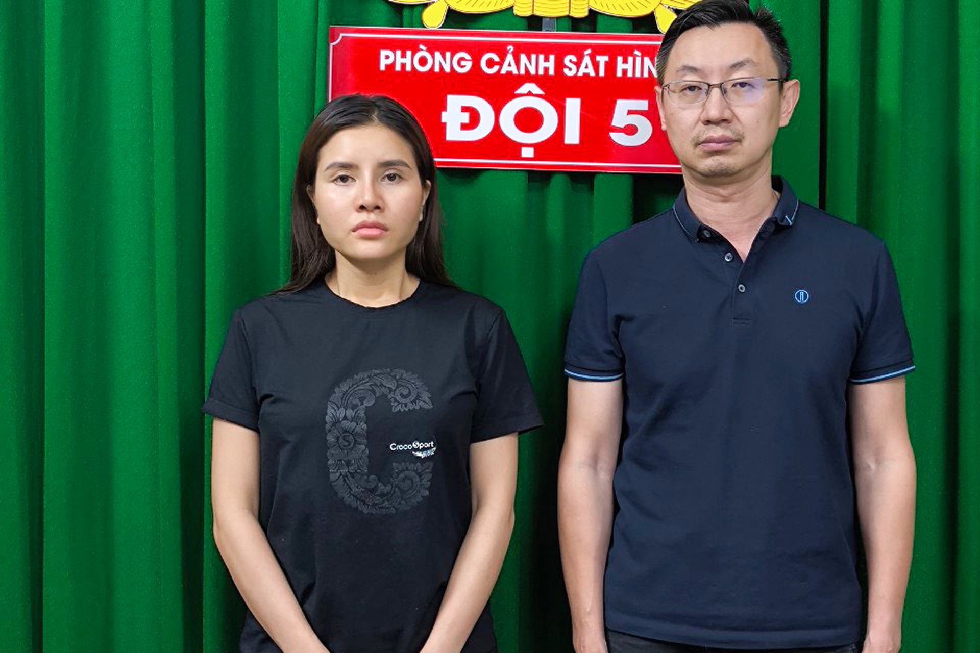 Đường dây mại dâm trong nhà hàng có 200 nữ tiếp viên - 6 Đường dây mại dâm trong nhà hàng có 200 nữ tiếp viên - 6
