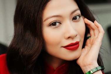 BTV Ngọc Trinh VTV: “Bạn thân tôi Tết nào cũng vùi đầu rửa bát 9 bữa cỗ”