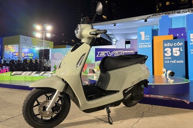 Ảnh thực tế xe máy điện đi tới 262 km/lần sạc, giá 18-26 triệu đồng