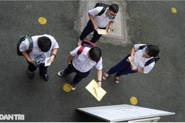 Một trường phổ thông ở TPHCM dừng tuyển lớp 10 chuyên