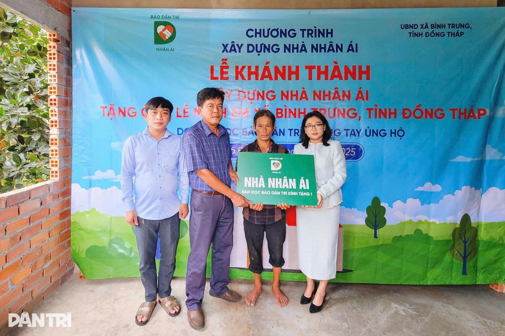 Có nằm mơ tôi cũng không nghĩ sẽ có mái ấm kiên cố, vững chắc đến thế! - 1 Có nằm mơ tôi cũng không nghĩ sẽ có mái ấm kiên cố, vững chắc đến thế! - 1